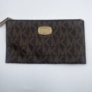 Michael Kors Jet Set Signature Logo Smartphone Clutch Brown Print Canvas
